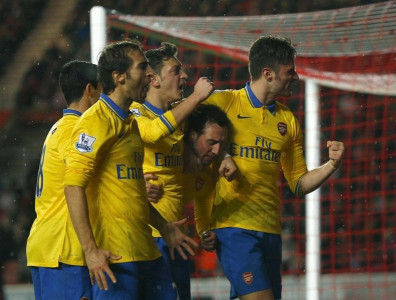 english premier league wenger eyes swift arsenal return to summit