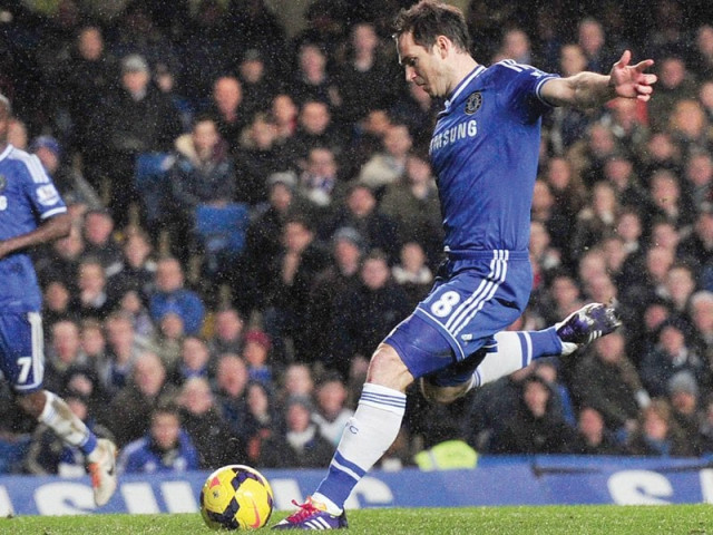 chelsea will be hoping to match manchester city s bid as title favorites when the two sides clash at the etihad stadium on monday photo afp chelsea will be hoping to match manchester city s bid as title favorites when the two sides clash at the etihad stadium on monday photo afp