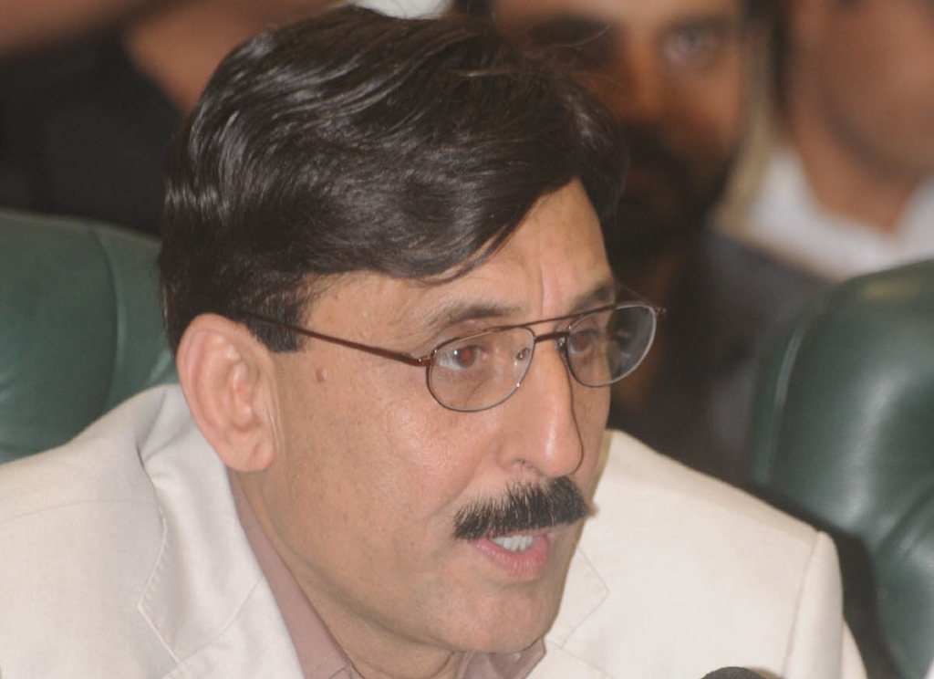 former cda chief farkhand iqbal photo qazi usman