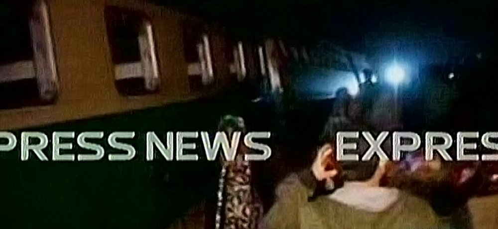 three bogeys of shalimar night coach express were derailed photo express