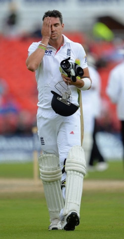 switch hit pietersen s nine year international career saw him become one of the world s leading batsmen his 23 test hundreds coming amidst a test tally of 8 181 runs at an impressive average of 47 28 photo afp switch hit pietersen s nine year international career saw him become one of the world s leading batsmen his 23 test hundreds coming amidst a test tally of 8 181 runs at an impressive average of 47 28 photo afp
