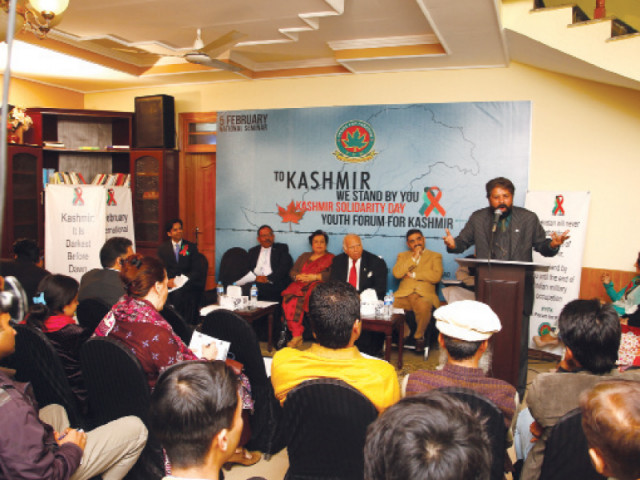world minorities alliance convener j salik speaks at the seminar photo express world minorities alliance convener j salik speaks at the seminar photo express