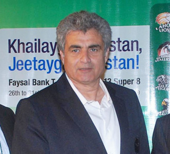 zakir khan to replace moin khan as pakistan manager pcb