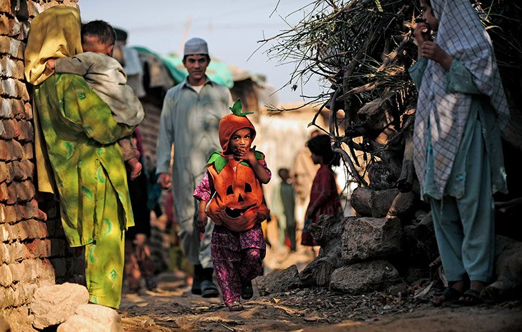 civic agency told to remove illegal slums photo afp