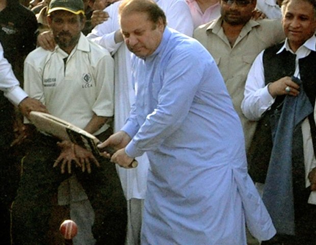 prime minister nawaz sharif playing cricket photo zahoorul haq