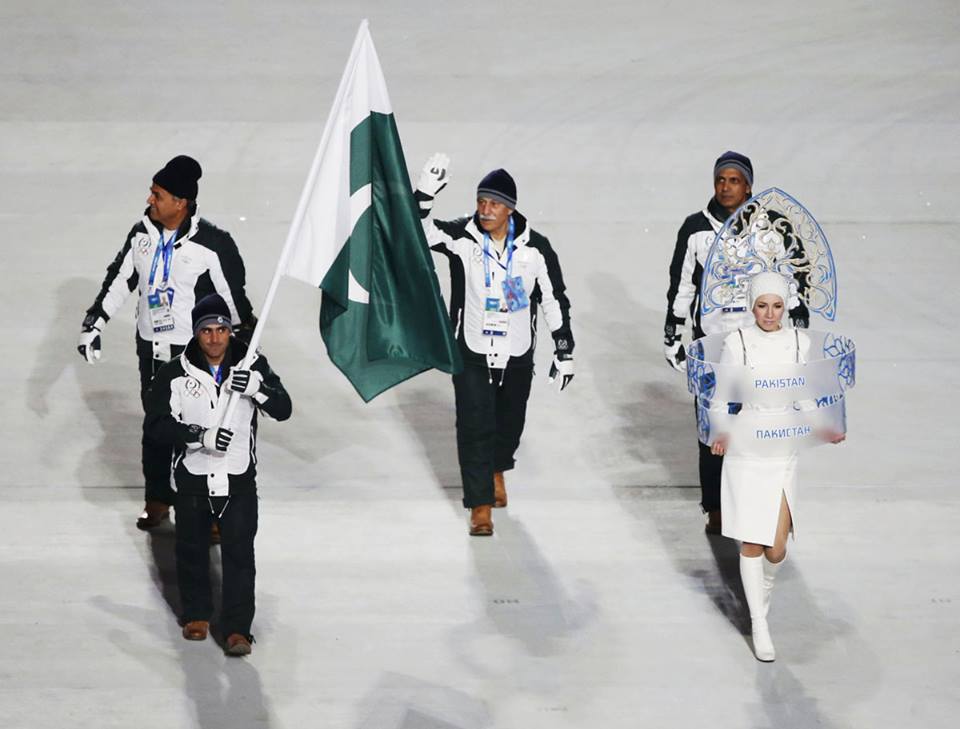 muhammad karim from gilgit baltistan carries the flag as he represents pakistan at the sochi winter olympics 2014 photo retuers