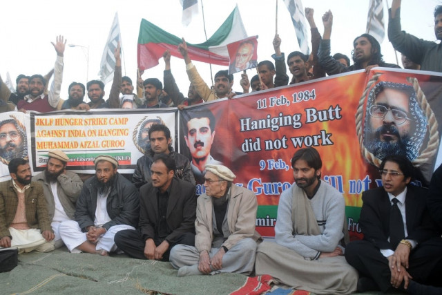 protest against the hanging of afzal guru photo zafar aslam protest against the hanging of afzal guru photo zafar aslam