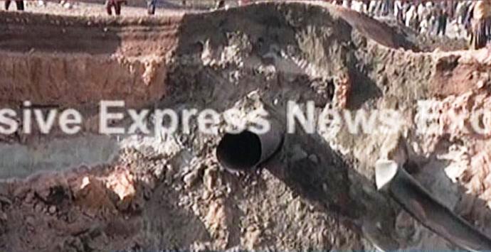 an express news screengrab showing the damaged pipeline