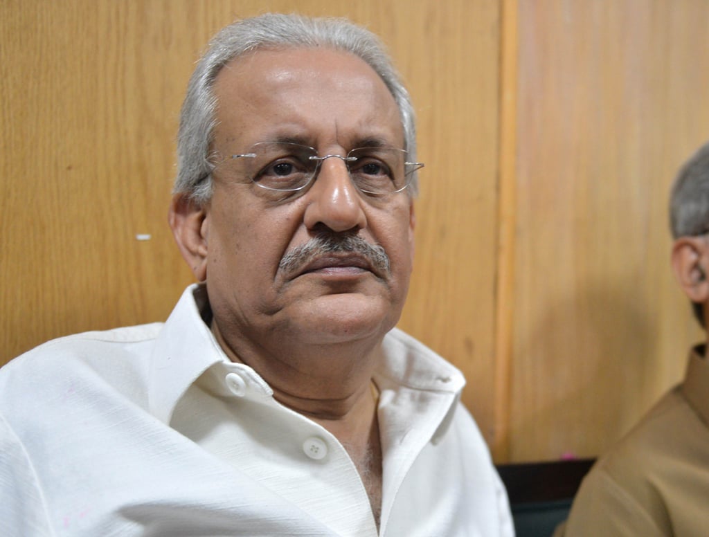 the prime minister should end his boycott of the senate and take the house into confidence over important matters says ppp senator raza rabbani photo afp file