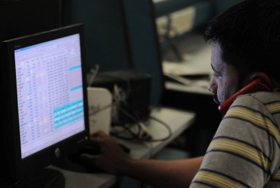 market watch late profit taking pushes index in red