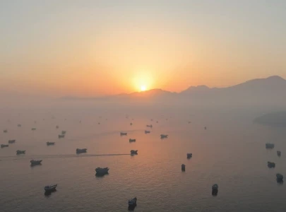 qatar pm in oman to pave way for iran gulf iraq hormuz talks qatar pm in oman to pave way for iran gulf iraq hormuz talks