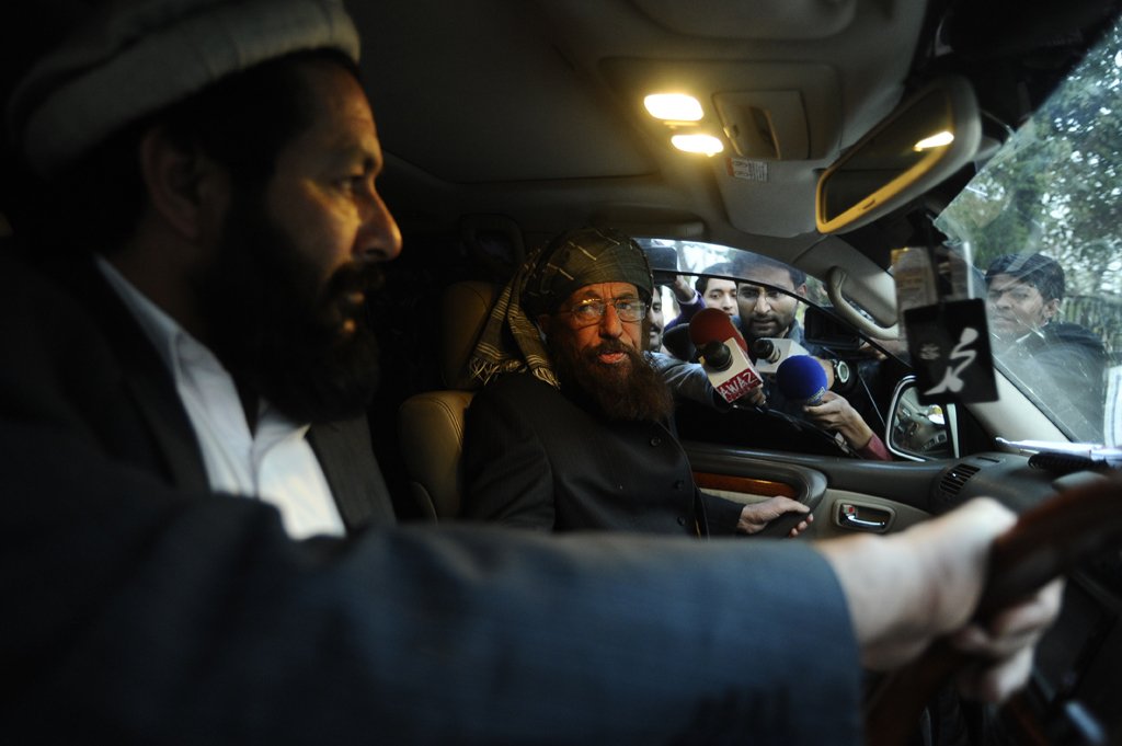 tehreek e taliban pakistan ttp committee member maulana sami ul haq c leaves after the committee meeting in islamabad on february 14 2014 photo afp