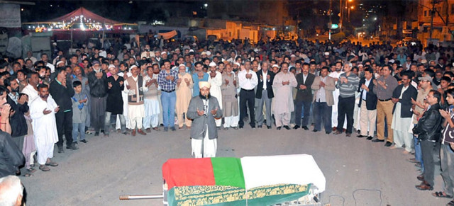 workers and supporters of mqm gather to offer the funeral prayers for arif khan 35 who was found dead early on saturday photo mqm org workers and supporters of mqm gather to offer the funeral prayers for arif khan 35 who was found dead early on saturday photo mqm org