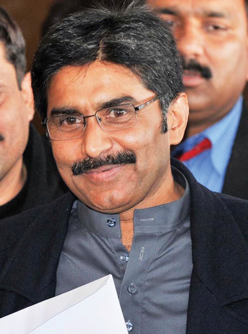 miandad served the board for four years yet delivered little remaining in the shadow of various chiefs photo file