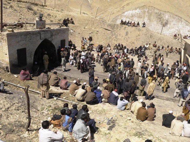 K-P to provide all facilities to mine owners