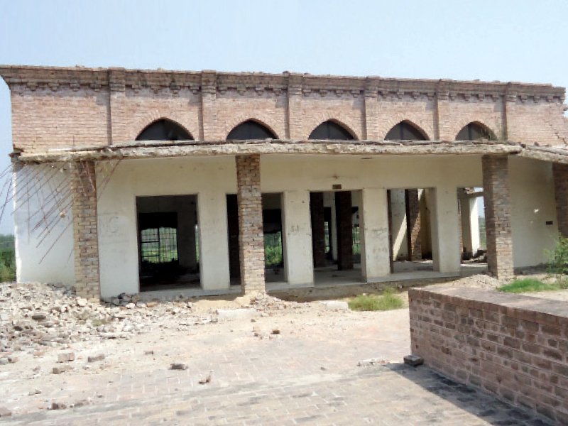 the ghani dheri complex a library and mushaira hall was constructed from 2000 to 2002 in the poet s native district charsadda at an estimated cost of over rs4 19 million photo express