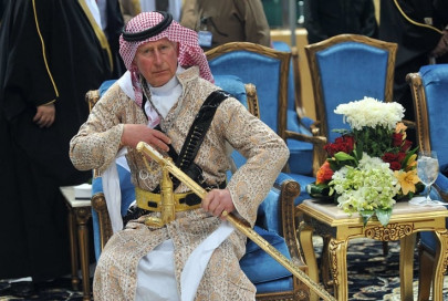 prince charles sways sword during saudi dance prince charles sways sword during saudi dance