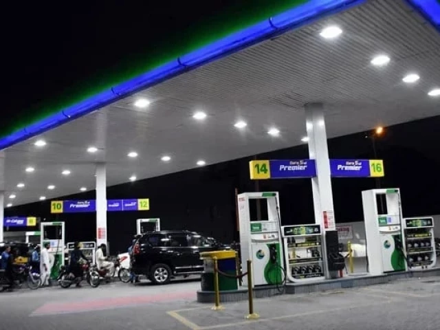 Govt increases HSD price by Rs 5.71, petrol drops 35 paisas per litre | The Express Tribune Govt increases HSD price by Rs 5.71, petrol drops 35 paisas per litre | The Express Tribune