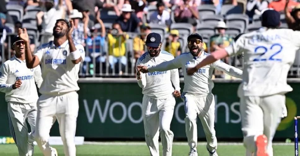australian bowlers dominate india but collapse to 67 7 on dramatic day one in perth australian bowlers dominate india but collapse to 67 7 on dramatic day one in perth