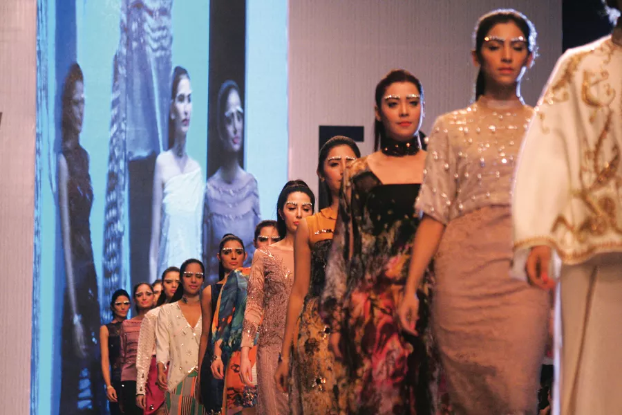 models at the show photo athar khan express models at the show photo athar khan express