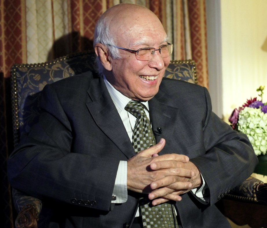prime minister s adviser on national security and foreign affairs sartaj aziz photo reuters