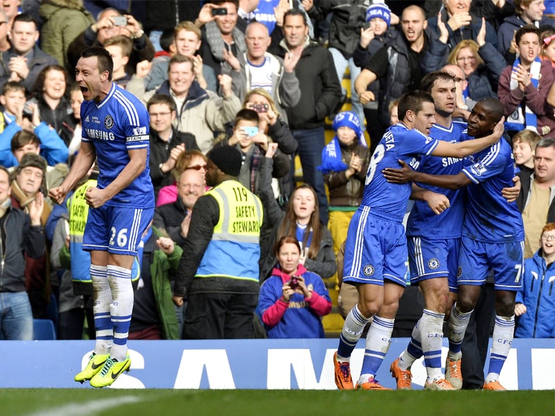 john terry celebrates his goal as chelsea clinch all three points against everton at stamford bridge photo reuters