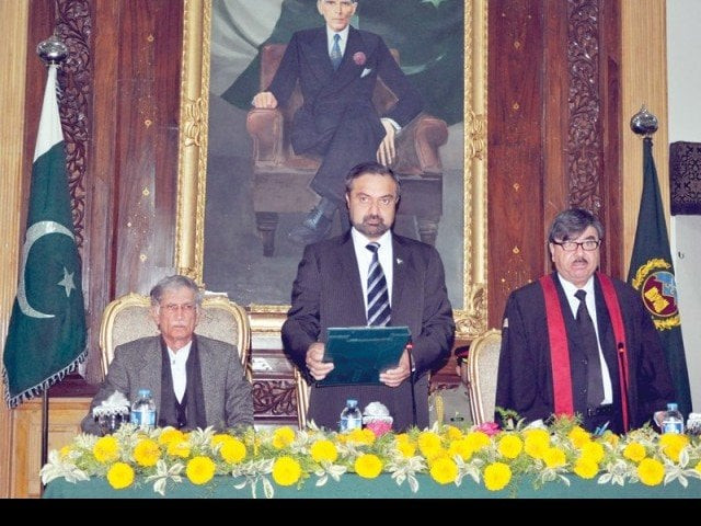 peshawar high court phc chief justice cj mian fasihul mulk photo express peshawar high court phc chief justice cj mian fasihul mulk photo express
