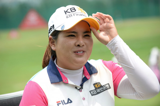park in bee of south korea is seen at the sentosa golf club during the pro am shotgun start ahead of the 2014 hsbc women 039 s champions in singapore on february 26 2014 photo afp park in bee of south korea is seen at the sentosa golf club during the pro am shotgun start ahead of the 2014 hsbc women 039 s champions in singapore on february 26 2014 photo afp