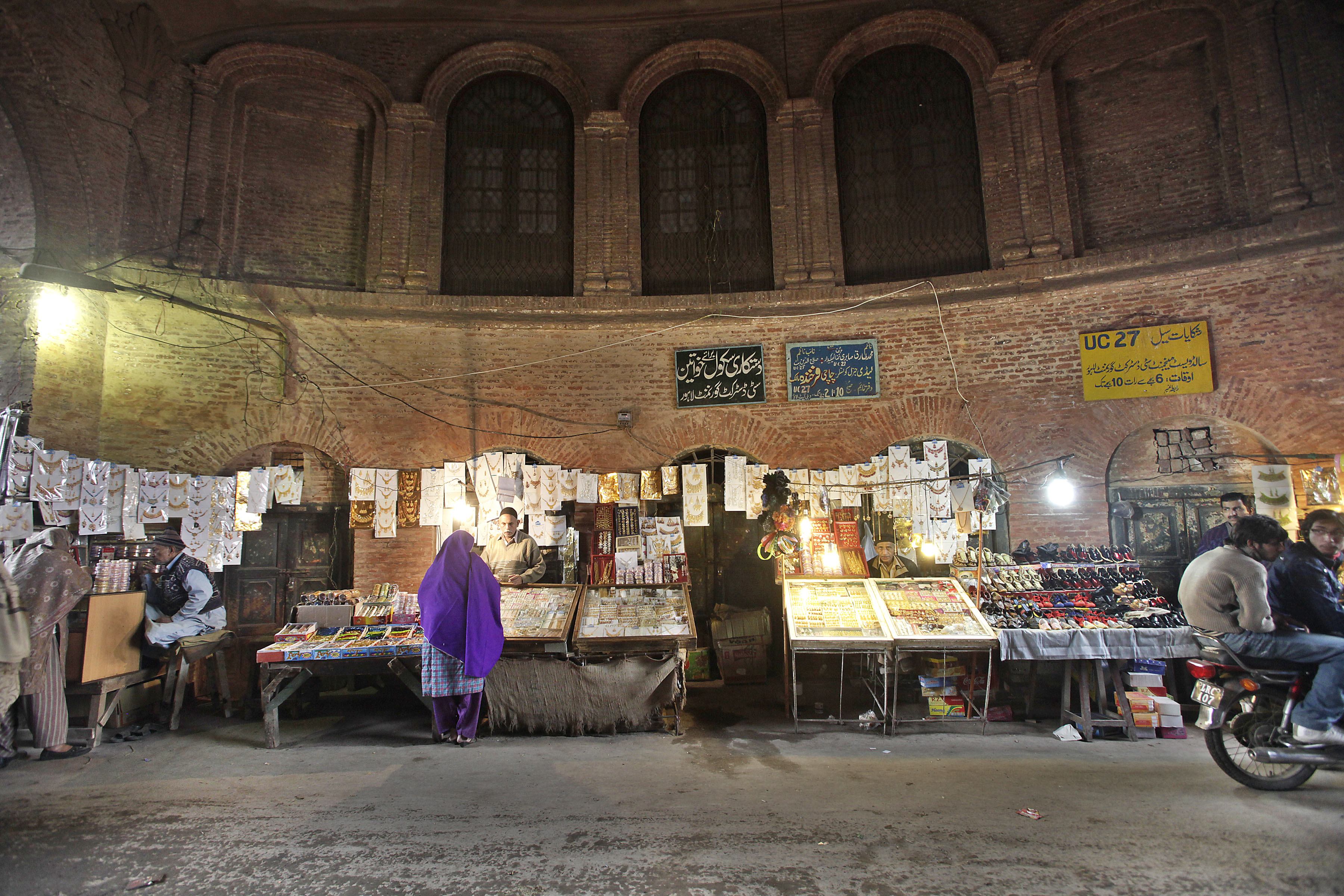 vendors established encroachments in front of historical lahori gate in lahore photo shafiq malik
