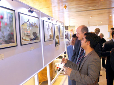 pak uk shared history photos depicting modern colonial connections on display