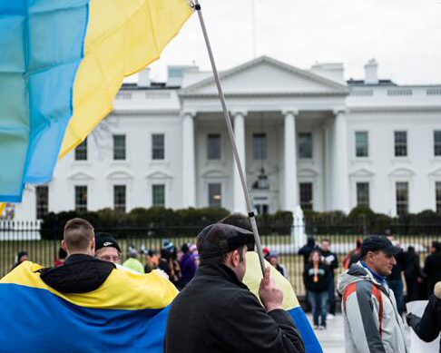 ukrainian supporters gather outside the white house in washington on saturday photo afp