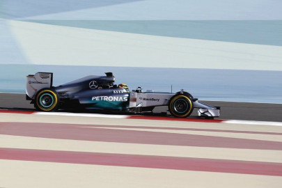 hamilton fastest on final day