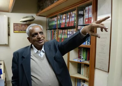 tireless anti corruption campaigner subhash agrawal at his office in the old quarters of new delhi february 20 2014 photo afp tireless anti corruption campaigner subhash agrawal at his office in the old quarters of new delhi february 20 2014 photo afp