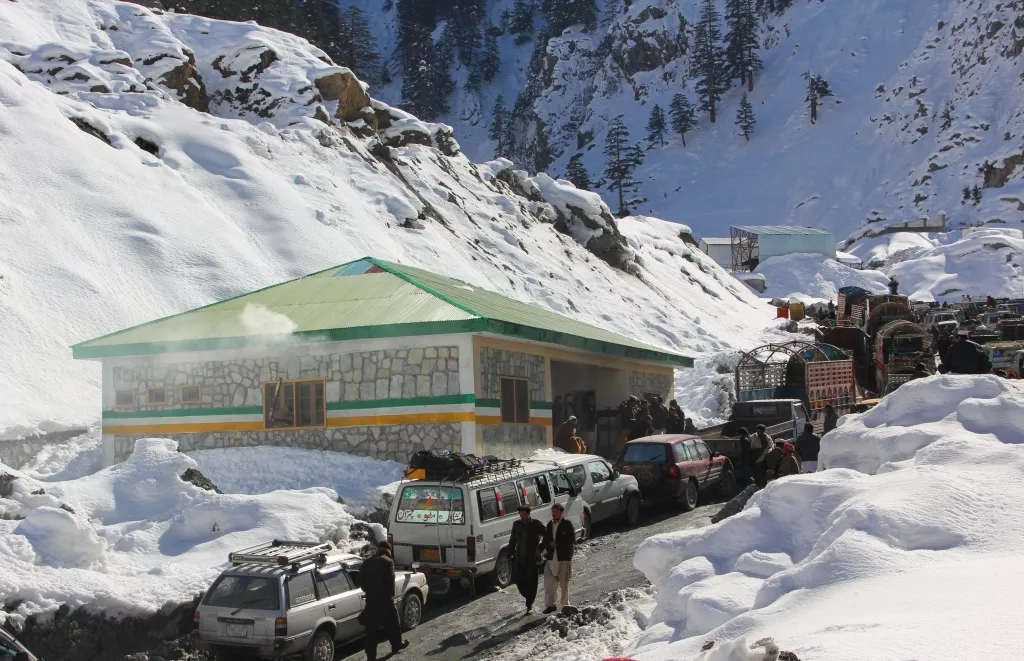 a shelter at lowari tunnel photo fazal khaliq express a shelter at lowari tunnel photo fazal khaliq express