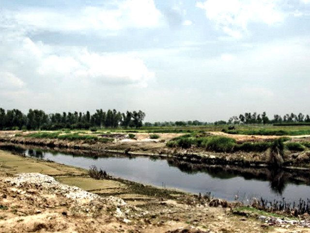 industrial waste is being disposed of into paharang and samundri drains photo file industrial waste is being disposed of into paharang and samundri drains photo file