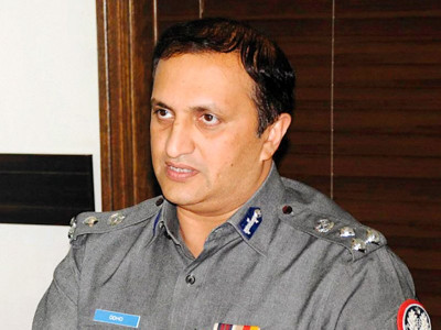 karachi police chief draws fire over street crime comments karachi police chief draws fire over street crime comments