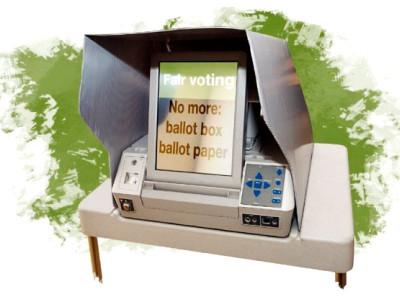 electronic voting election commission cautiously weighing proposal