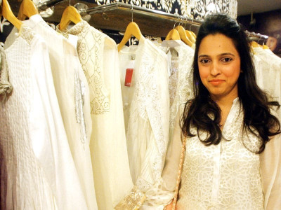 the arabesque collection hits labels