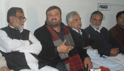 strategising pml n decides to go solo in lg polls