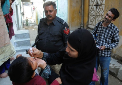 difficult working conditions fresh polio drive kicks off in city s high risk areas