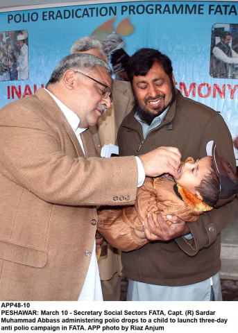 secretary fata social sectors capt retd sardar muhammad abbas administering polio drops to kick start a three day campaign photo app secretary fata social sectors capt retd sardar muhammad abbas administering polio drops to kick start a three day campaign photo app