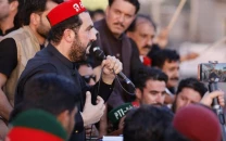 afridi awaits imran s signal for islamabad move