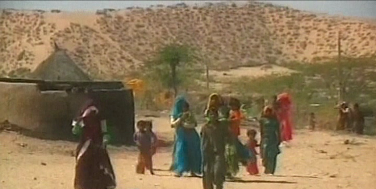 express news screengrab showing people in tharparkar district affected by recent drought