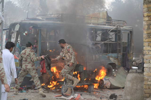 the affected bus photo banaras khan express the affected bus photo banaras khan express