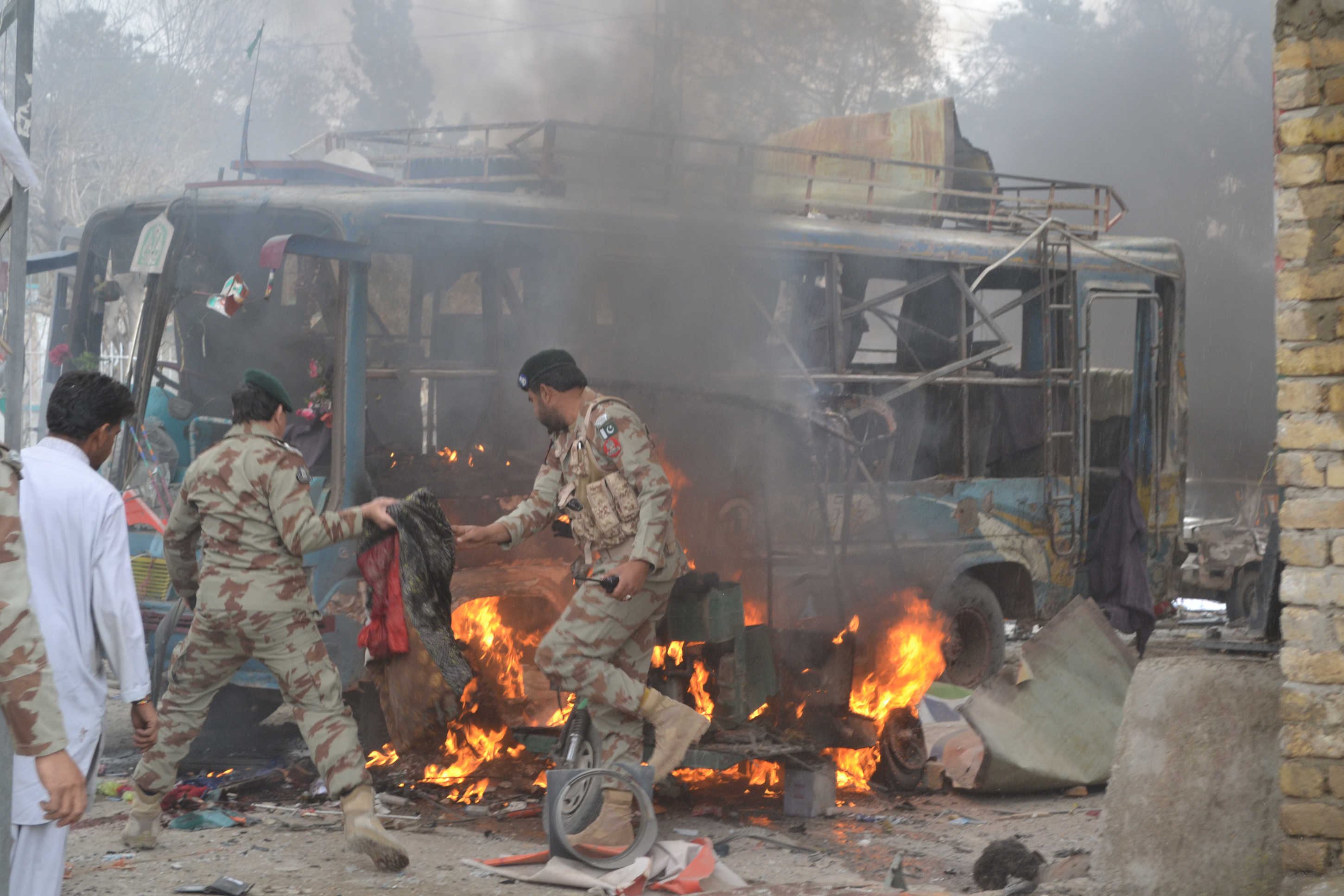 the affected bus photo banaras khan express