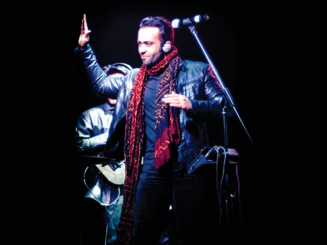 overload front man farhad humayun to launch online music channel riotarts com overload front man farhad humayun to launch online music channel riotarts com