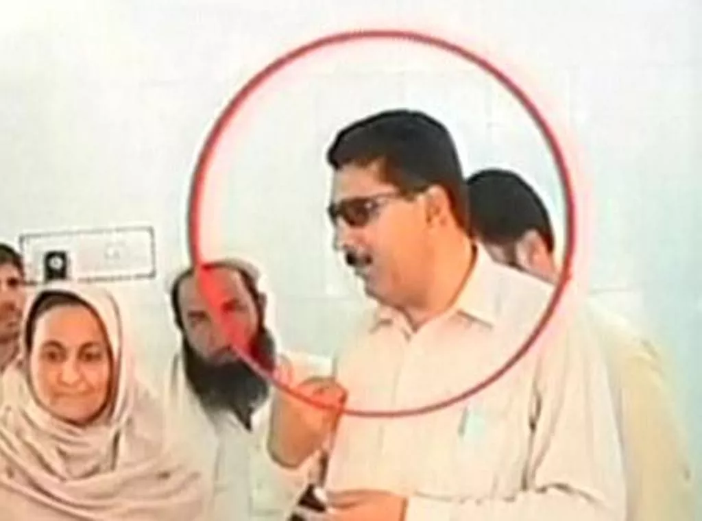 express news screengrab of dr shakil afridi express news screengrab of dr shakil afridi