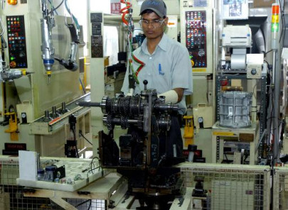 toyota suspends indian auto output after labour unrest