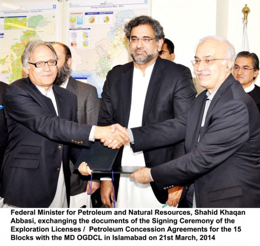 minister for petroleum and natural resources shahid khaqan abbasi sees the exchange of documents at the exploration licence concession agreement signing ceremony photo pid minister for petroleum and natural resources shahid khaqan abbasi sees the exchange of documents at the exploration licence concession agreement signing ceremony photo pid