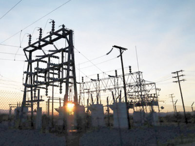 power shortage govt committed to uninterrupted electricity supply